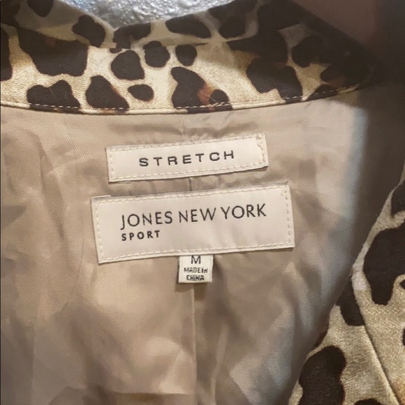 Leopard Print Jacket by Jones New York M! - Picture 2 of 7